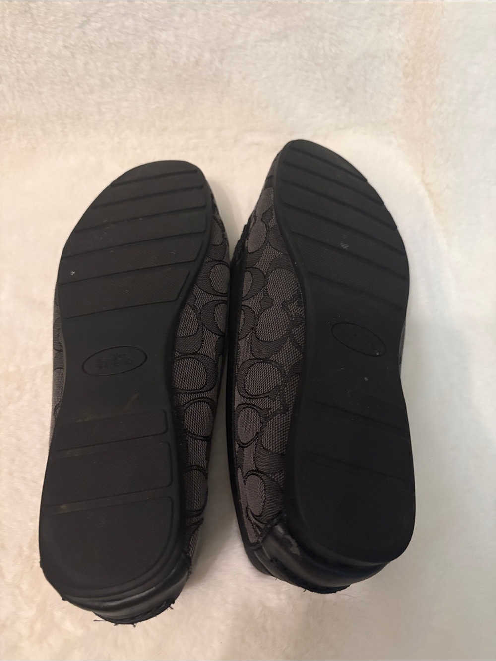 Coach Olive Monogram Loafers - Black/Grey Canvas - Size 9B - Picture 4 of 13